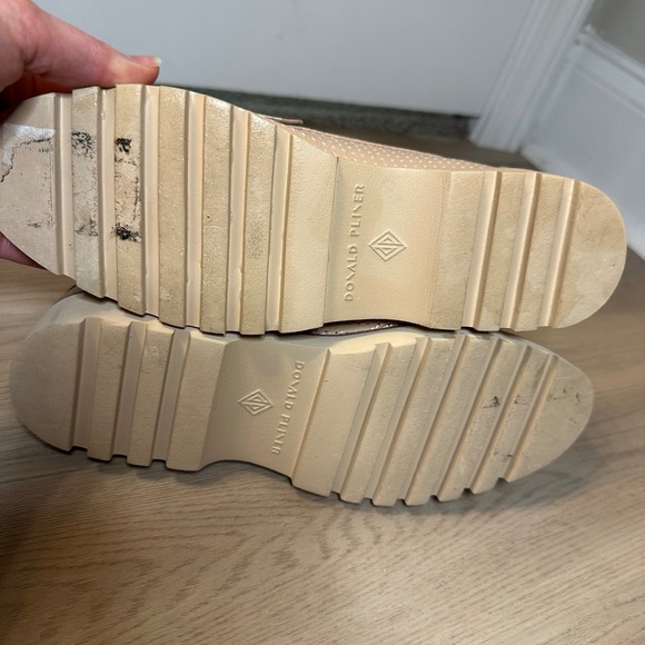 Donald Pliner Haarlem Platform Loafers 8 Beige/Blush Perforated Patent Leather - Picture 6 of 8